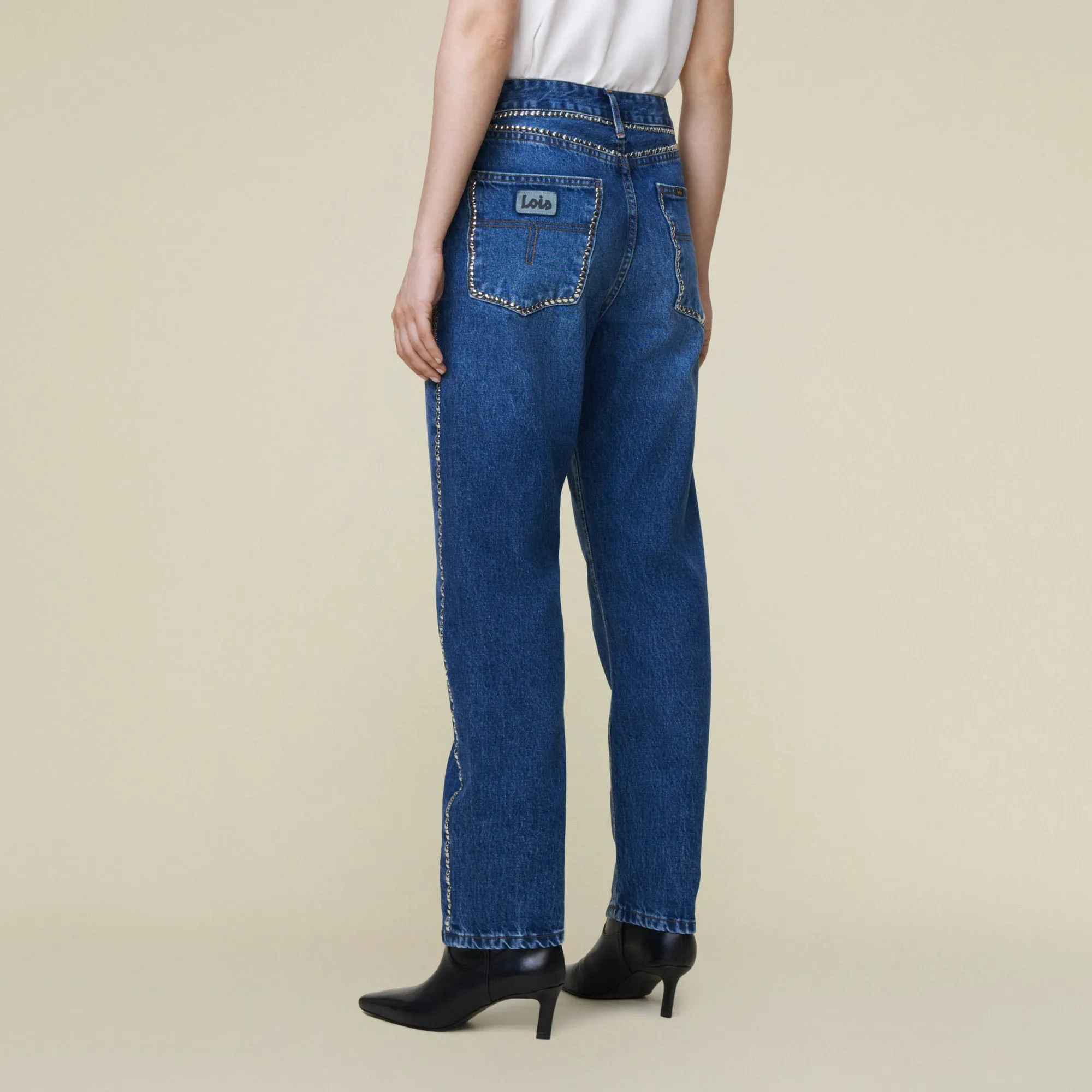 Dana Jackson Rivet - Mid Rise Straight Fit