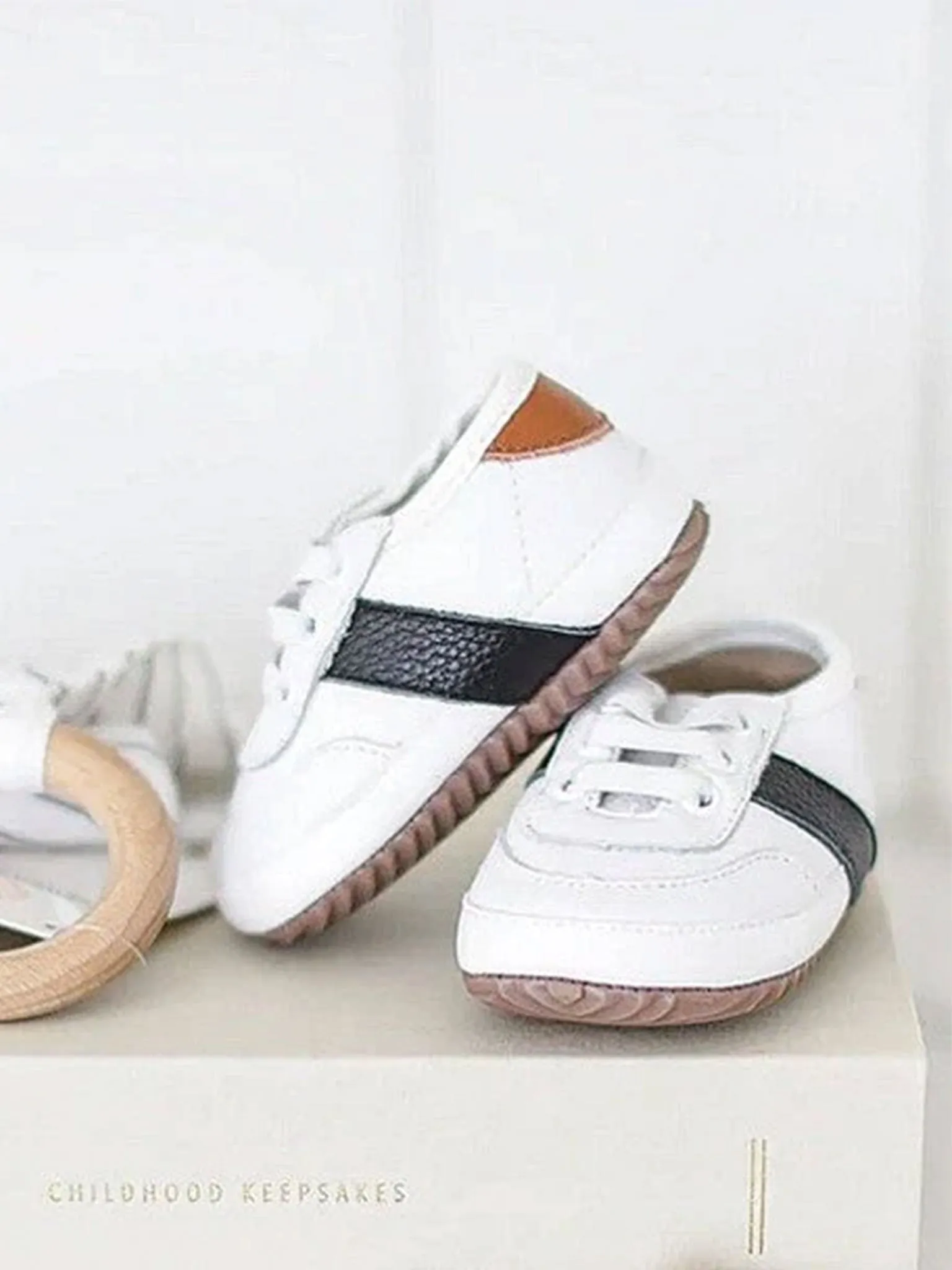 Saddle Sneakers