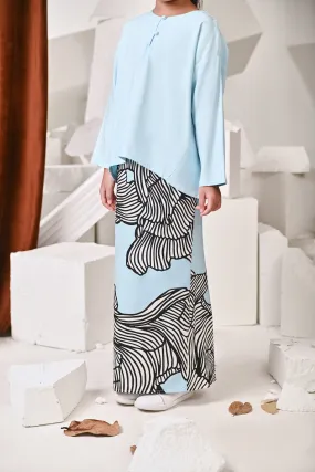 The Kita Menang Back Pleats Skirt - Rise
