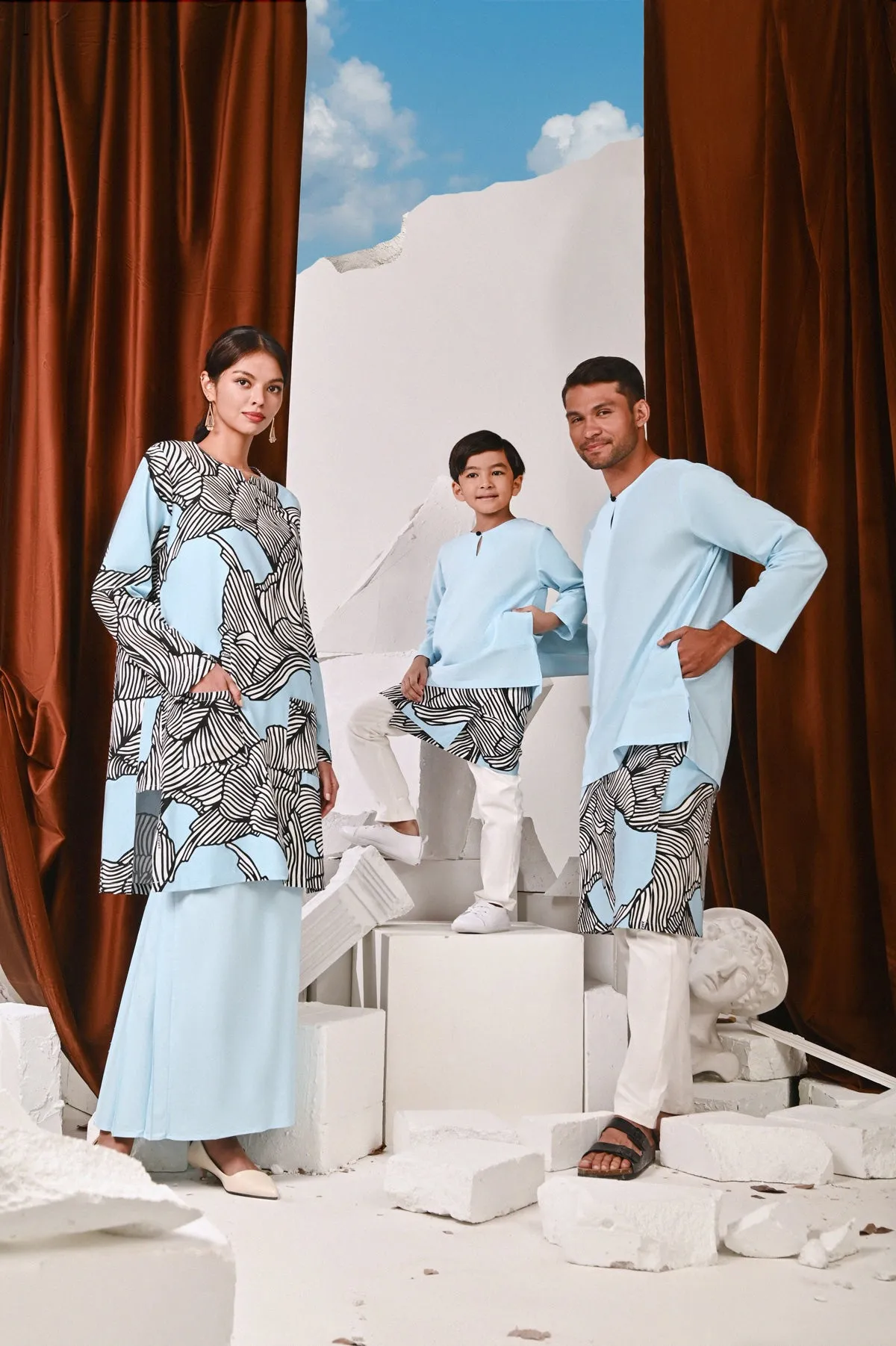 The Kita Menang Women Back Pleats Skirt - Light Blue
