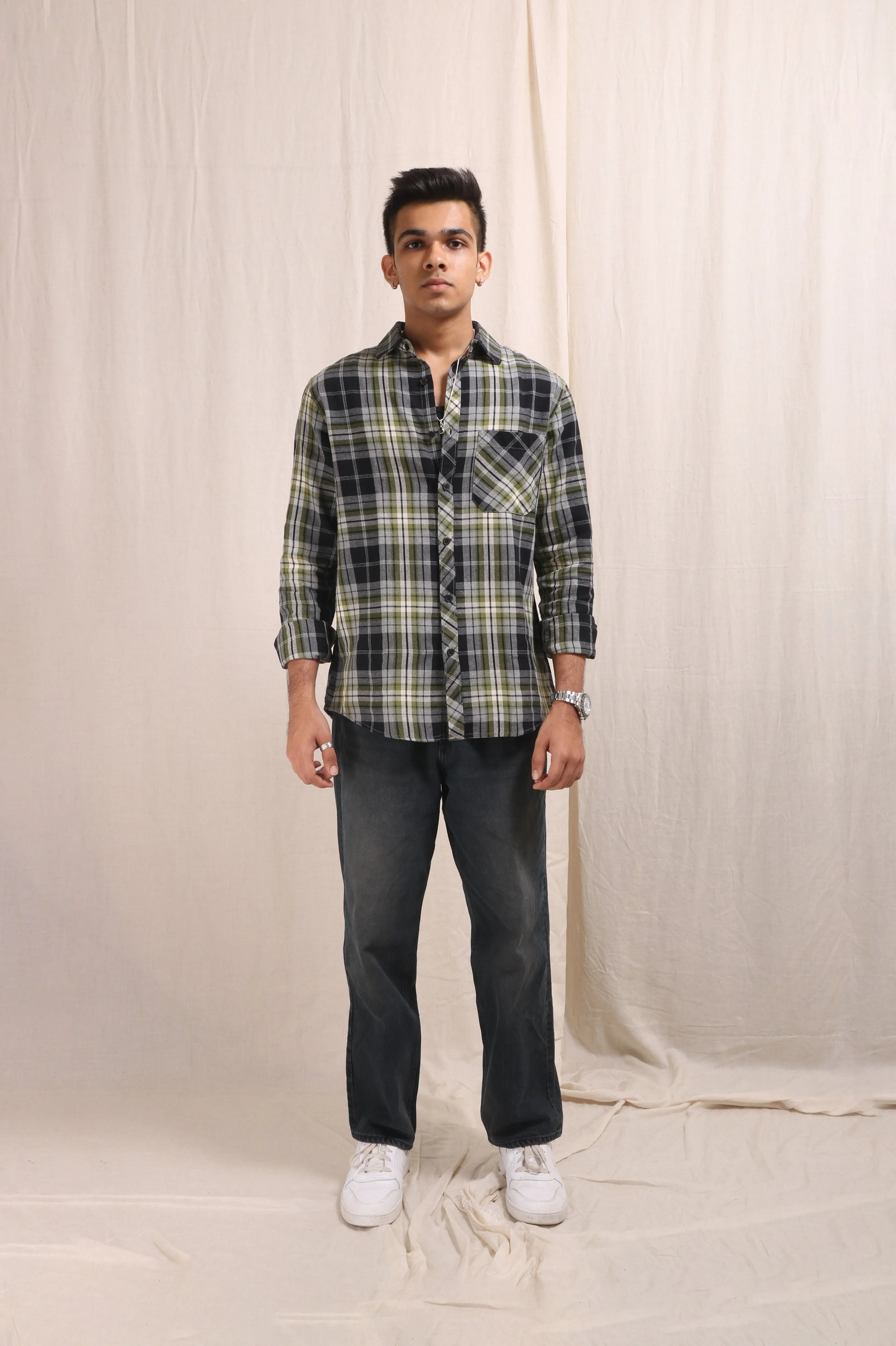XKIND GREEN CHECKS REGULAR FIT SHIRT